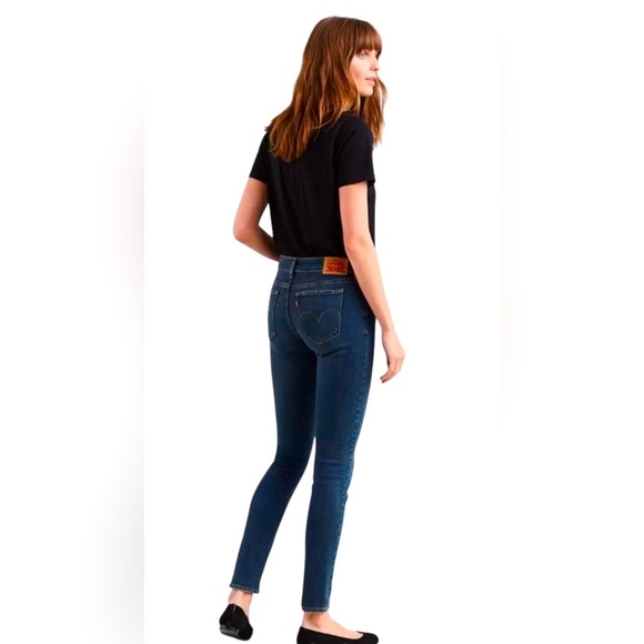 NWOT Levi's Women's 711 Skinny Jeans, W27-L30, Blue - Picture 3 of 10